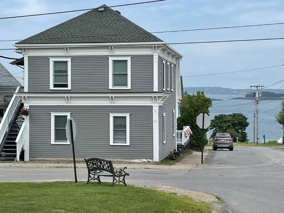 Updated Historic Water St 2 Bdr, 2 Bath Apartment. Eastport Exterior photo