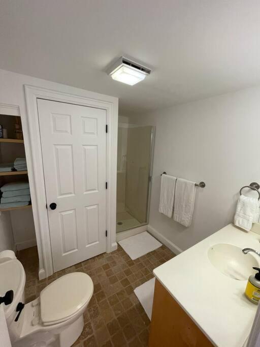 Updated Historic Water St 2 Bdr, 2 Bath Apartment. Eastport Exterior photo