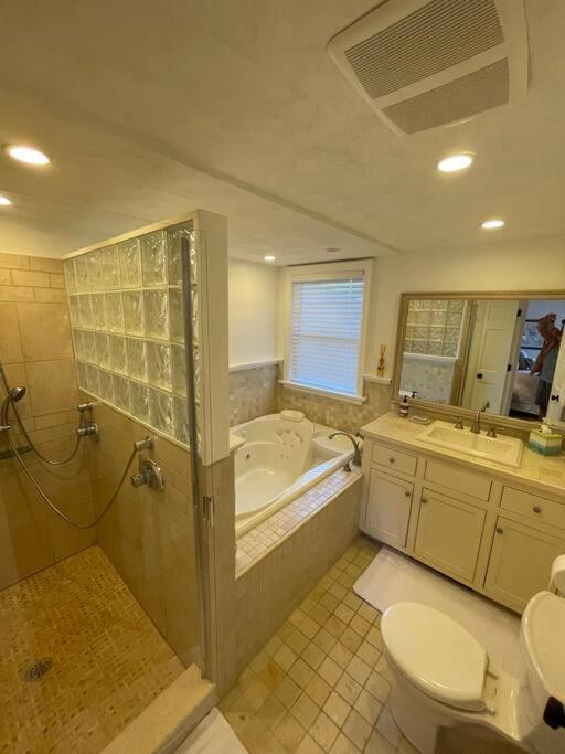 Updated Historic Water St 2 Bdr, 2 Bath Apartment. Eastport Exterior photo